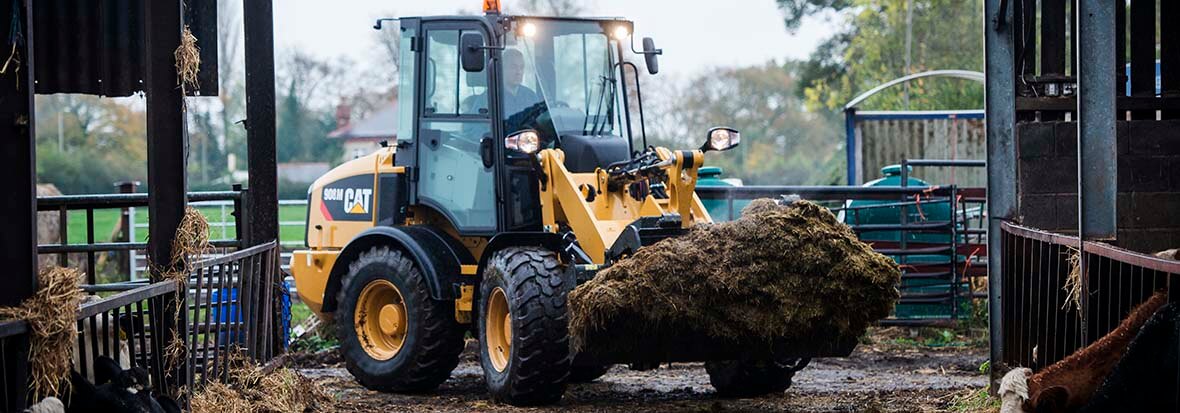 Finning Wheel Loader with compost