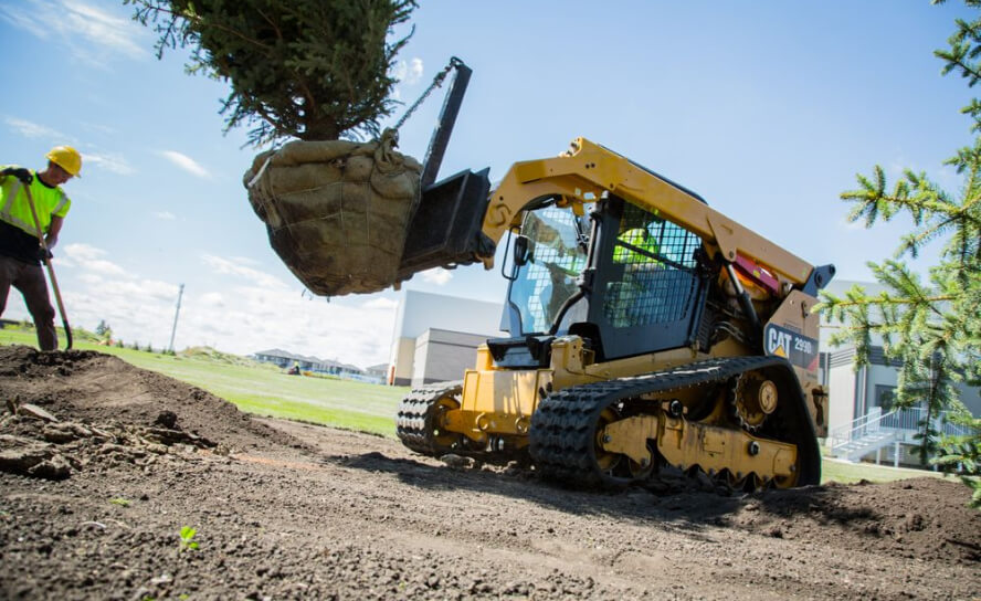 The Finning Start-Up Guide: How To Choose Your Landscaping Equipment