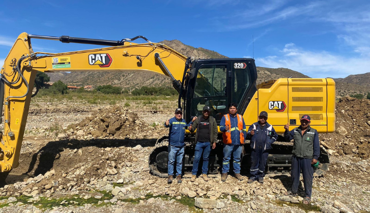 Finning presente en el mejoramiento de caminos en los municipios de Presto y Chuquihuta