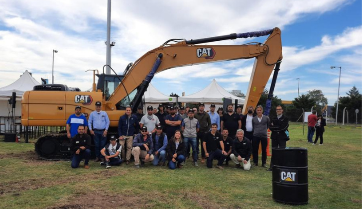 Finning Argentina realiza lanzamiento de excavadora Cat® 320 GX