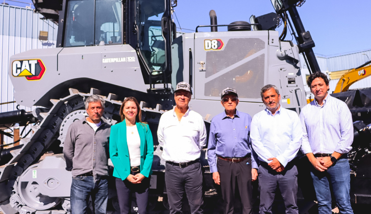 EMIN recibe el nuevo D8 Centennial de Finning