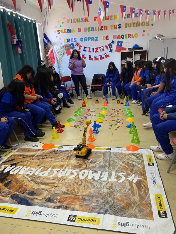 Los Andes se abren camino en la robótica con talleres STEM