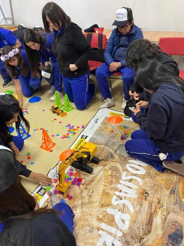 Los Andes se abren camino en la robótica con talleres STEM